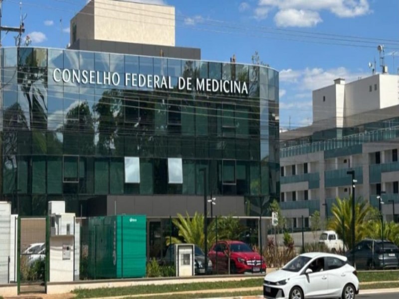 Conselho Federal de Medicina acusa mdica de difamao e pede R$ 100 mil em indenizao